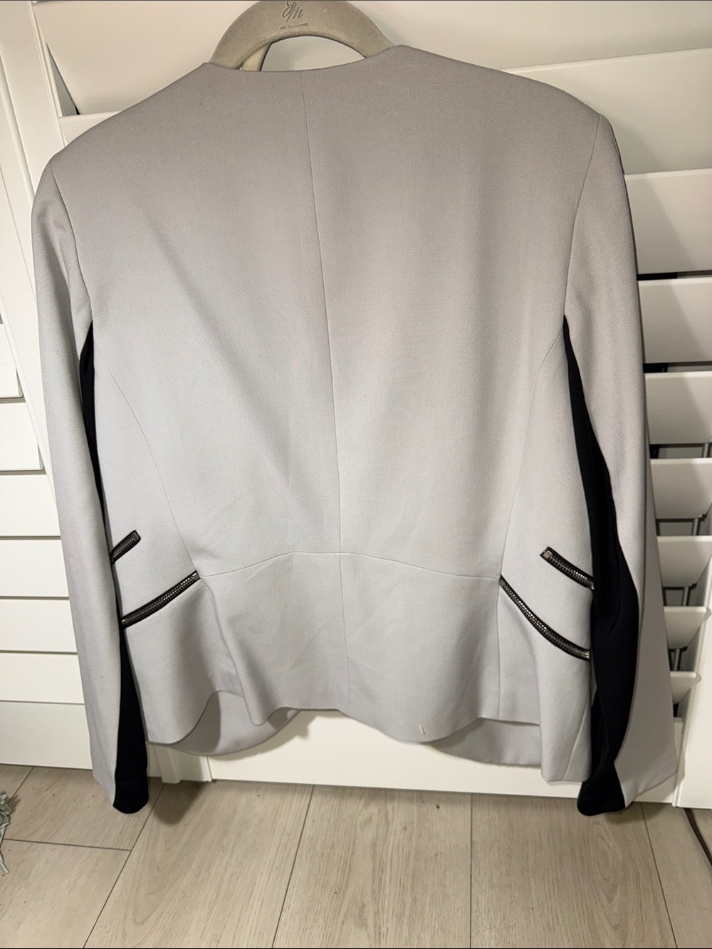 NWOT - Nine West Light Gray & Black Open-Front Draped Blazer with Zip Accents. - Picture 5 of 5